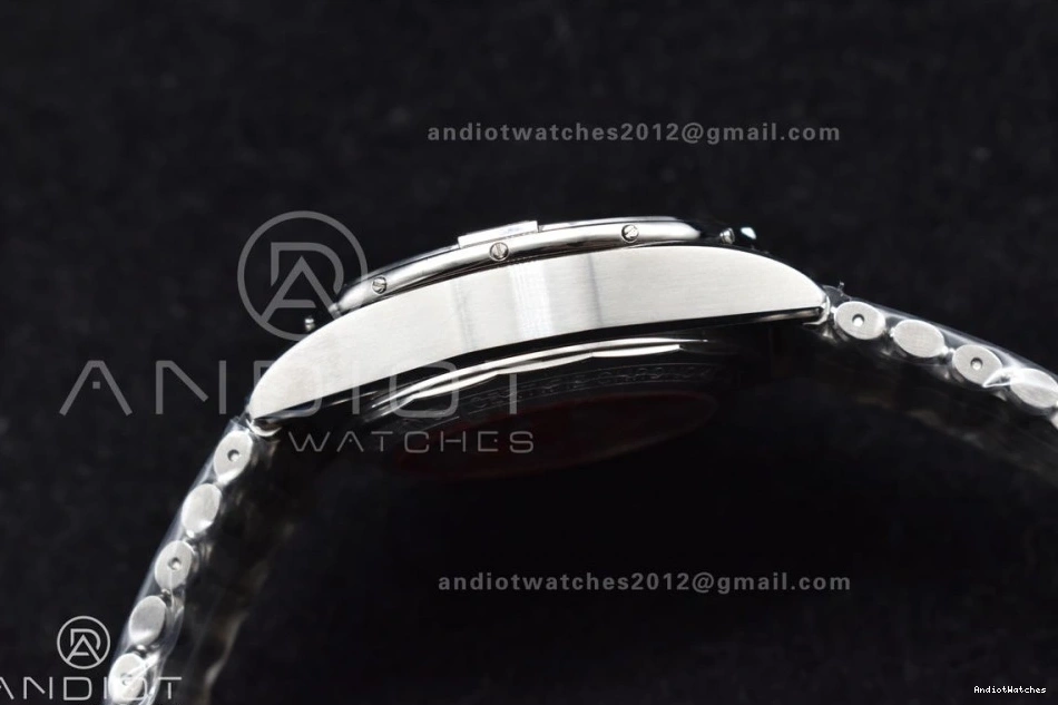 Best 586 Black Bracelet A 44mm BLSF Edition SS on Dial B01 Sustainable SS 1:1 Chronomat 0121